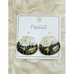 Ocean Shell Pearl Statement Earrings – Gold & Black Luxury