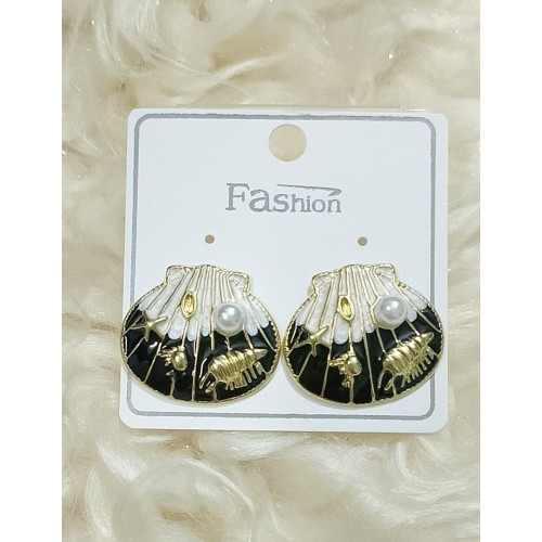 Ocean Shell Pearl Statement Earrings – Gold & Black Luxury